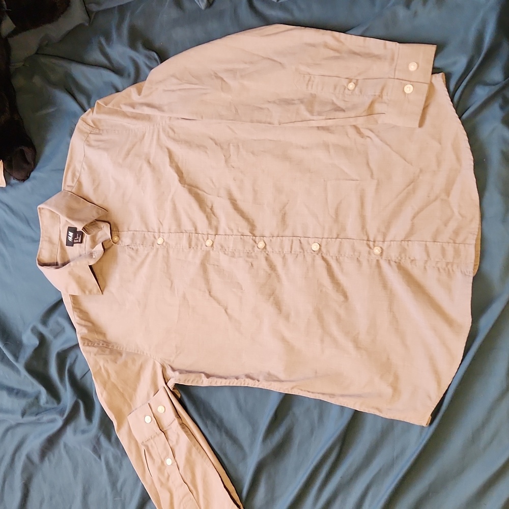 H&M Grey Button Down Long Sleeve Dress Shirt